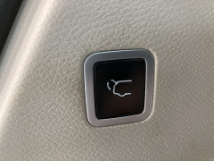 Used 2019 Chrysler Pacifica Limited FWD at Suburban Ford of Sterling Heights near Sterling Heights, MI