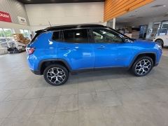 Used 2025  Jeep Compass Limited 4x4 at Maxx Loans near St&period; Adrian&comma; MI