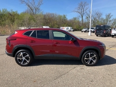Used 2024 Chevrolet Trax FWD 4dr 1RS at Maxx Loans near ,