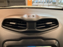 Used 2023  Jeep Renegade Latitude 4x4 at Maxx Loans near St&period; Adrian&comma; MI