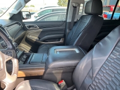Used 2018 GMC Yukon XL 4d SUV 4WD Denali at Suburban Ford of Sterling Heights near Sterling Heights, MI