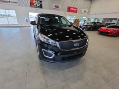 Used 2018  Kia Sorento L FWD at Maxx Loans near St&period; Adrian&comma; MI