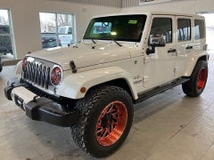 Used 2016  Jeep Wrangler Unlimited 4WD 4dr Sahara at Maxx Loans near St&period; Adrian&comma; MI