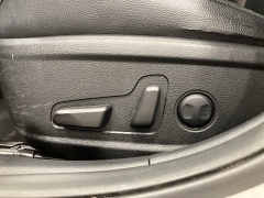 Used 2017  Kia Cadenza Premium Sedan at Maxx Loans near St&period; Adrian&comma; MI