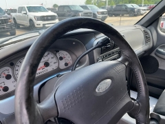 Used 2001  Ford Explorer Sport Trac 4d SUV 4WD at Maxx Loans near St&period; Adrian&comma; MI