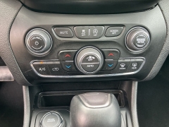 Used 2019 Jeep Cherokee Latitude Plus 4x4 at Maxx Loans near ,