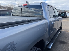 Used 2019  Ram 1500 Big Horn&sol;Lone Star 4x4 Crew Cab 5'7" Box at Maxx Loans near St&period; Adrian&comma; MI