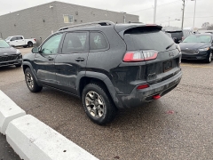 Used 2019  Jeep Cherokee Trailhawk 4x4 at Maxx Loans near St&period; Adrian&comma; MI