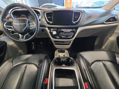 Used 2024  Chrysler Pacifica Touring L FWD at Maxx Loans near St&period; Adrian&comma; MI