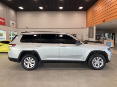 Used 2021  Jeep Grand Cherokee L Limited 4x4 at Maxx Loans near St. Adrian, MI