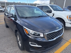 Used 2021  Kia Sedona LX FWD at Maxx Loans near St&period; Adrian&comma; MI