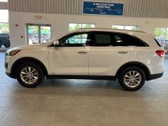 Used 2016 Kia Sorento 4d SUV AWD LX at Maxx Loans near St. Adrian, MI
