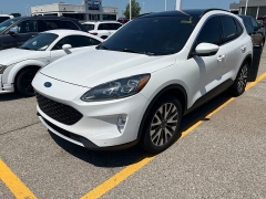 Used 2020  Ford Escape 4d SUV AWD Titanium at Maxx Loans near St&period; Adrian&comma; MI
