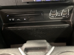 Used 2019 Ram 1500 Big Horn/Lone Star 4x4 Crew Cab 6'4" Box at Maxx Loans near ,