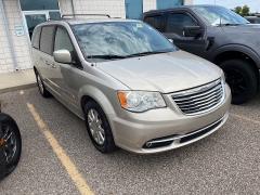 Used 2013 Chrysler Town & Country 4d Wagon Touring at Maxx Loans near St. Adrian, MI