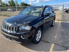 Used 2017  Jeep Compass Latitude 4x4 &ast;Ltd Avail&ast; at Maxx Loans near St&period; Adrian&comma; MI