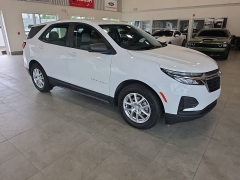 Used 2024  Chevrolet Equinox FWD 4dr LS w&sol;1FL at Maxx Loans near St&period; Adrian&comma; MI