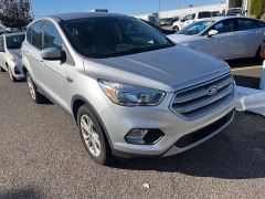 Used 2019  Ford Escape 4d SUV 4WD SE at Maxx Loans near St. Adrian, MI