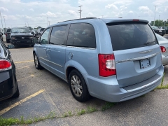 Used 2013 Chrysler Town & Country 4d Wagon Touring at Suburban Ford of Sterling Heights near Sterling Heights, MI