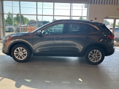 Used 2020 Ford Escape 4d SUV AWD SE at Maxx Loans near ,