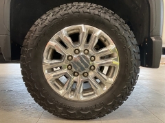 Used 2020  GMC Sierra 3500HD 4WD Crew Cab Denali at Maxx Loans near St. Adrian, MI