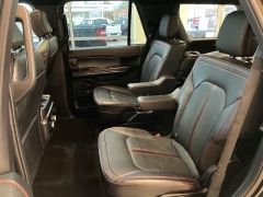 Used 2020 Ford Expedition 4d SUV 4WD Limited at Maxx Loans near ,