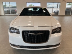 Used 2016 Chrysler 300 4dr Sdn 300S Alloy Edition AWD at Suburban Ford of Sterling Heights near Sterling Heights, MI