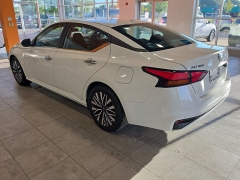 Used 2025  Nissan Altima SV FWD at Maxx Loans near St&period; Adrian&comma; MI