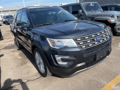Used 2017  Ford Explorer 4d SUV 4WD XLT at Maxx Loans near St&period; Adrian&comma; MI