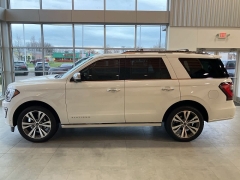 Used 2021 Ford Expedition Platinum 4x4 at Maxx Loans near ,