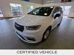  2024 Chrysler Pacifica Touring L FWD at Maxx Loans near St&period; Adrian&comma; MI