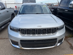 Used 2021 Jeep Grand Cherokee L Limited 4x4 at Suburban Ford of Sterling Heights near Sterling Heights, MI