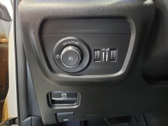 Used 2024  Jeep Grand Cherokee Summit 4x4 at Maxx Loans near St&period; Adrian&comma; MI