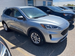 Used 2022 Ford Escape SE FWD at Suburban Ford of Sterling Heights near Sterling Heights, MI