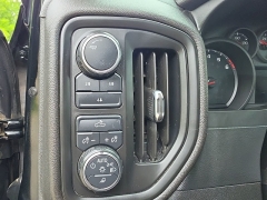 Used 2020  Chevrolet Silverado 2500HD 4WD Crew Cab 159" Custom at Maxx Loans near St&period; Adrian&comma; MI