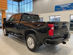 Used 2022  Chevrolet Silverado 2500HD 4WD Crew Cab High Country at Maxx Loans near St&period; Adrian&comma; MI