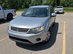 Used 2007 Mitsubishi Outlander 4d SUV 4WD LS at Maxx Loans near St. Adrian, MI