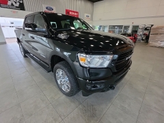 Used 2019  Ram 1500 Big Horn&sol;Lone Star 4x4 Crew Cab 5'7" Box at Maxx Loans near St&period; Adrian&comma; MI