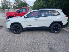 Used 2019 Jeep Cherokee Altitude 4x4 at Maxx Loans near St. Adrian, MI