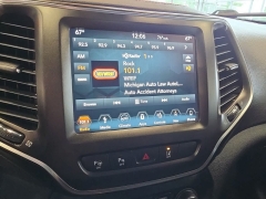 Used 2019  Jeep Cherokee Trailhawk Elite 4x4 at Maxx Loans near St&period; Adrian&comma; MI