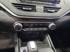 Used 2022  Nissan Altima 2&period;5 SV Sedan at Maxx Loans near St&period; Adrian&comma; MI
