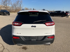 Used 2016 Jeep Cherokee 4WD 4dr Limited at Maxx Loans near ,