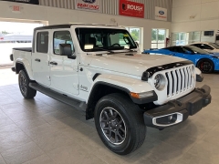Used 2020 Jeep Gladiator Overland 4x4 at Suburban Ford of Sterling Heights near Sterling Heights, MI