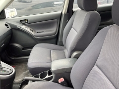Used 2005  Pontiac Vibe 4d Sedan AWD at Maxx Loans near St&period; Adrian&comma; MI