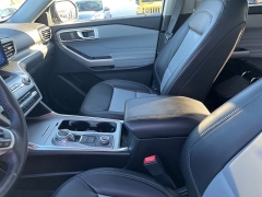 Used 2023 Ford Explorer XLT 4WD at Suburban Ford of Sterling Heights near Sterling Heights, MI