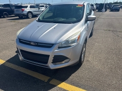 Used 2015  Ford Escape FWD 4dr SE at Maxx Loans near St&period; Adrian&comma; MI