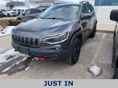 Used 2020  Jeep Cherokee Trailhawk Elite 4x4 at Maxx Loans near St&period; Adrian&comma; MI