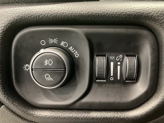 Used 2019  Ram 1500 4WD Crew Cab Laramie at Maxx Loans near St&period; Adrian&comma; MI