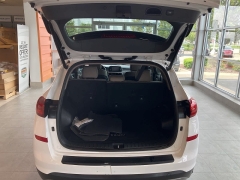 Used 2019 Hyundai Tucson Limited AWD at Suburban Ford of Sterling Heights near Sterling Heights, MI