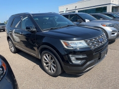 Used 2017 Ford Explorer 4d SUV 4WD Limited at Maxx Loans near St. Adrian, MI